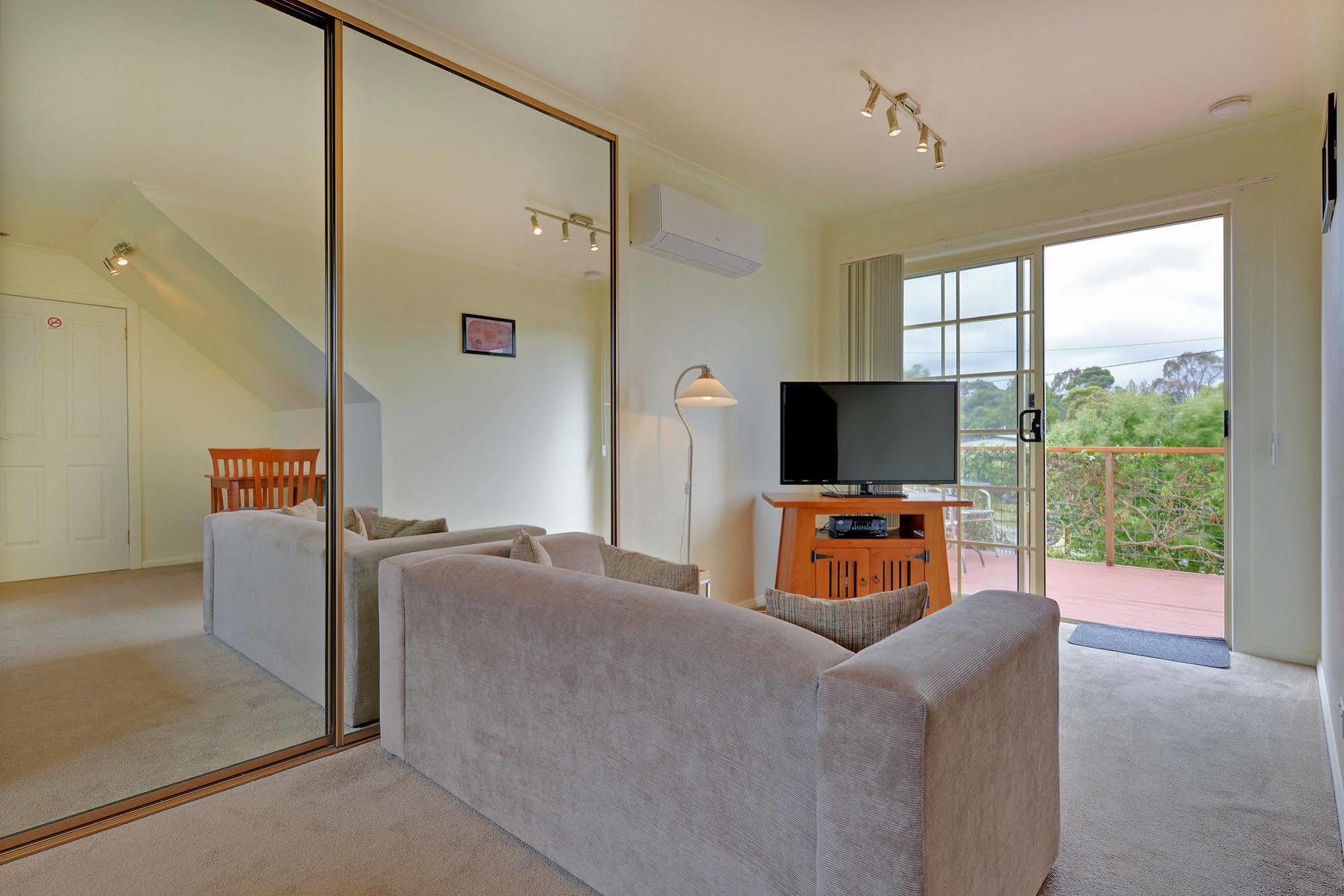 Aloft Boutique Accommodation Strahan Eksteriør bilde